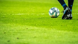 Premier League Title Race: Arsenal and Manchester City Battle for Glory